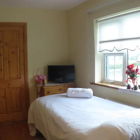 Derghaven B&b, & Self Catering Bed and breakfast