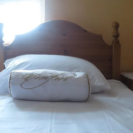 ベッド・アンド・ブレックファスト Derghaven B&b, & Self Catering *