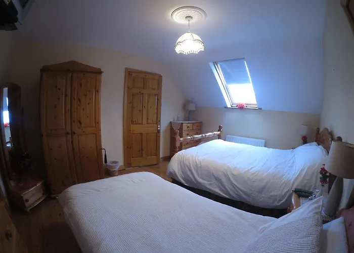 Derghaven B&b, & Self Catering Bed and Breakfast 3*